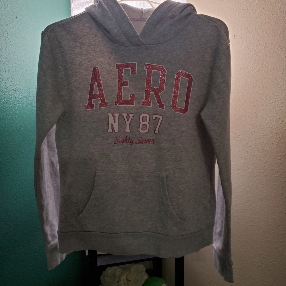 Aero sweater
